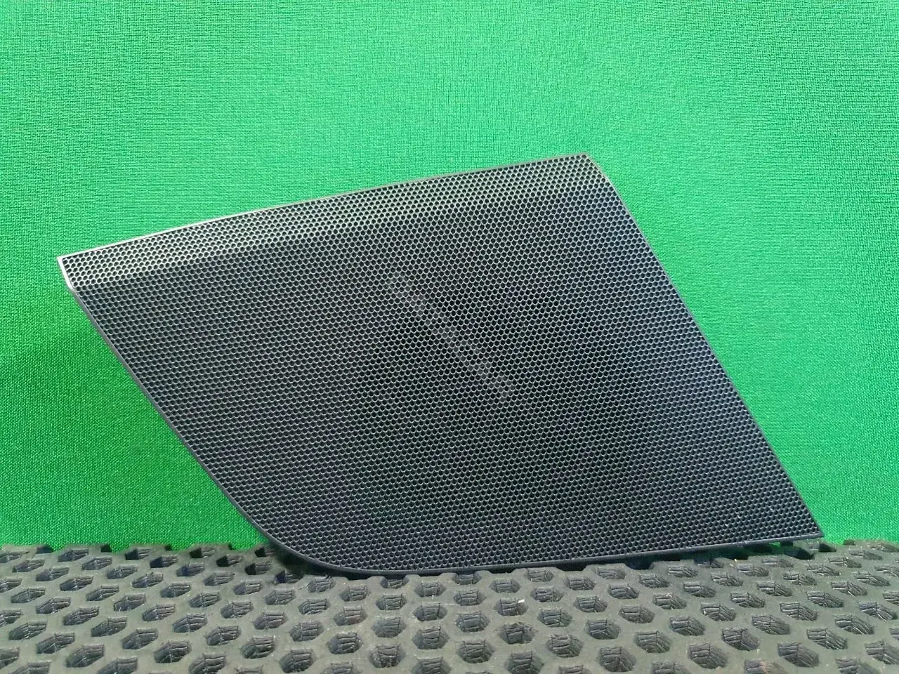 Сетка для динамика 8T0 857 228