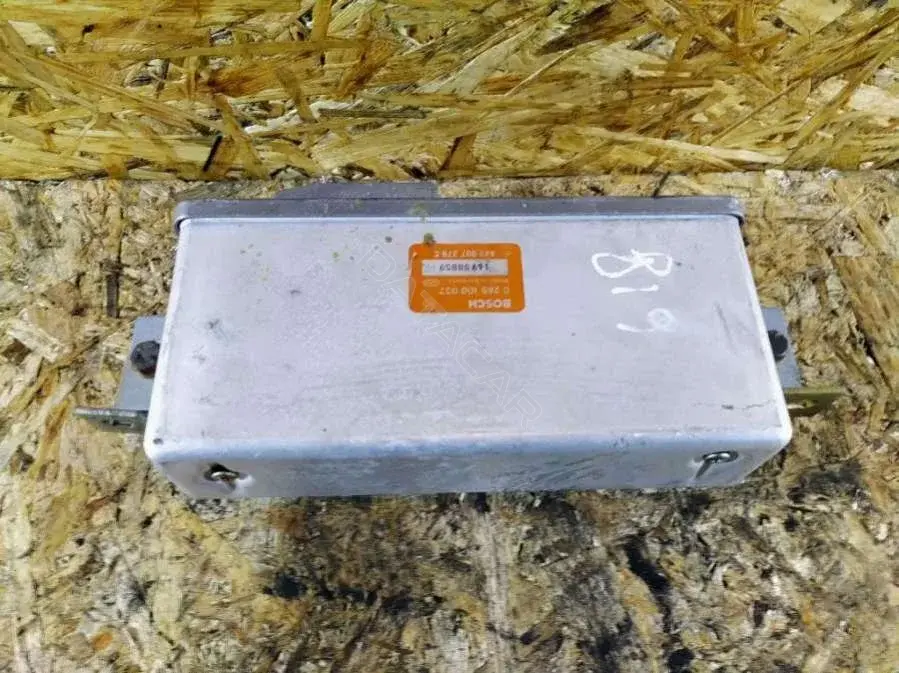 Блок управления АБС 0265100037, 443 907 379 C