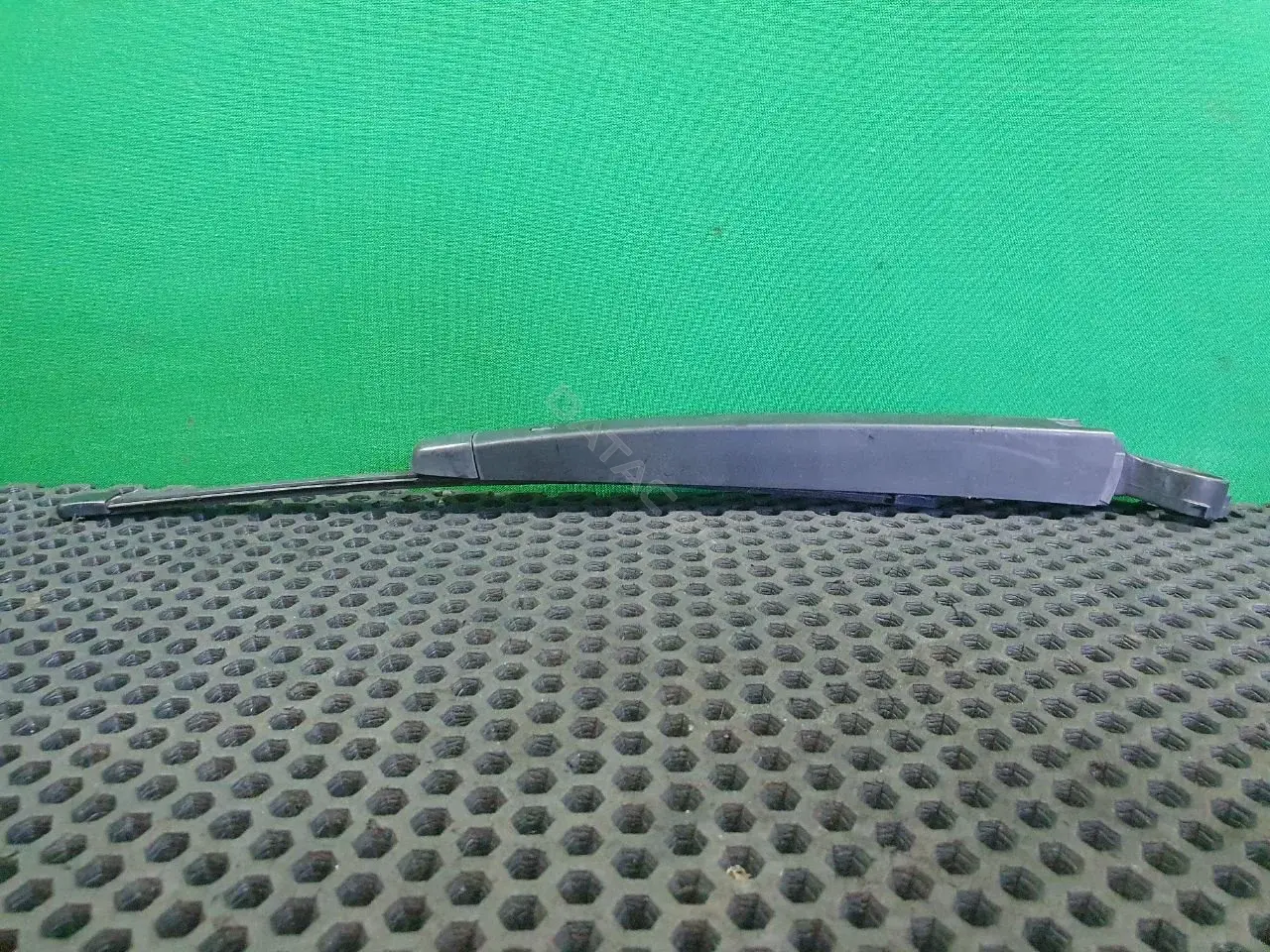 Рычаг стеклоочистителя 6R6 955 707B