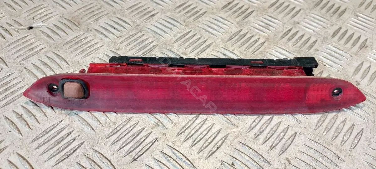 Фонарь стоп сигнала 1M5113A613AA