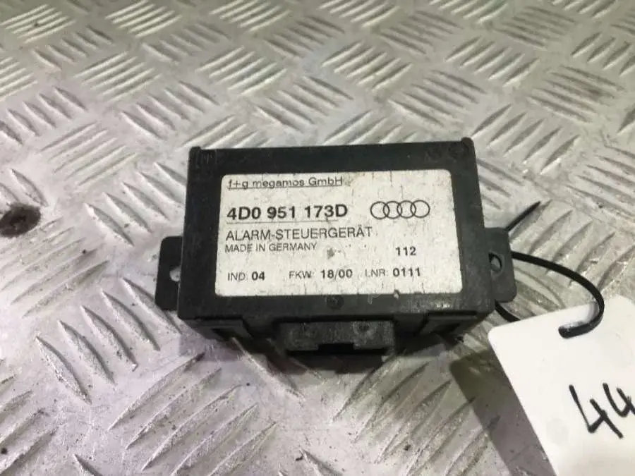 Блок управления сигнализацией 4D0 951 173D