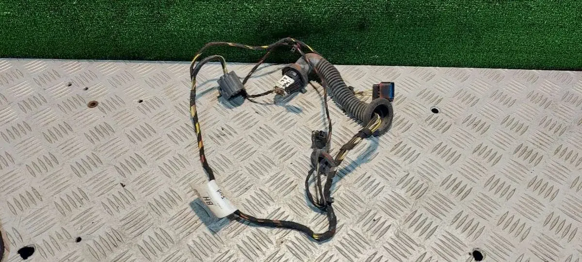 Проводка двери 1S7T14240