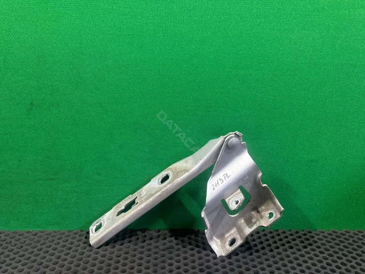 Петля капота 8K0823301C