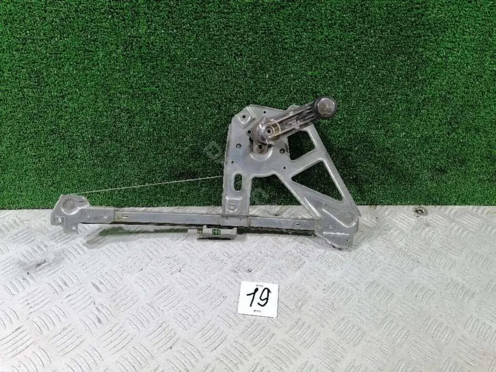 Стеклоподъемник 4A0 839 399 A