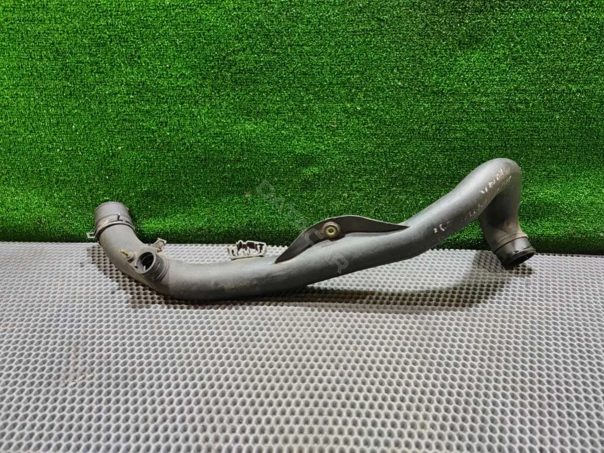 Патрубок интеркулера 7M0145958D, 95VW10C352CC
