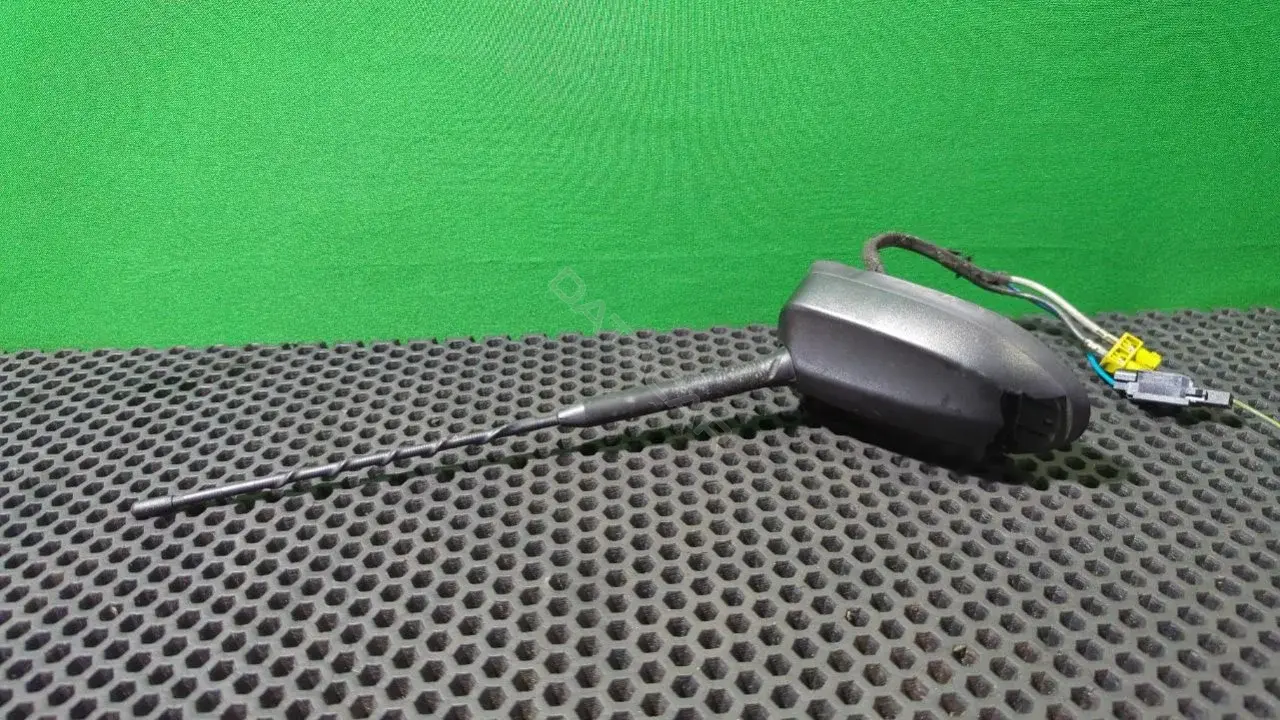 Антенна DS7T 19G461 BG