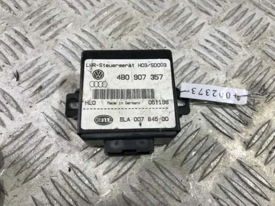 Блок управления светом 4B0 907 357, 5LA 007 845-00