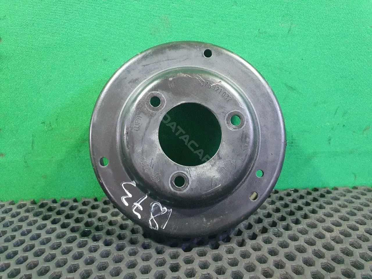Шкив помпы 076 121 031
