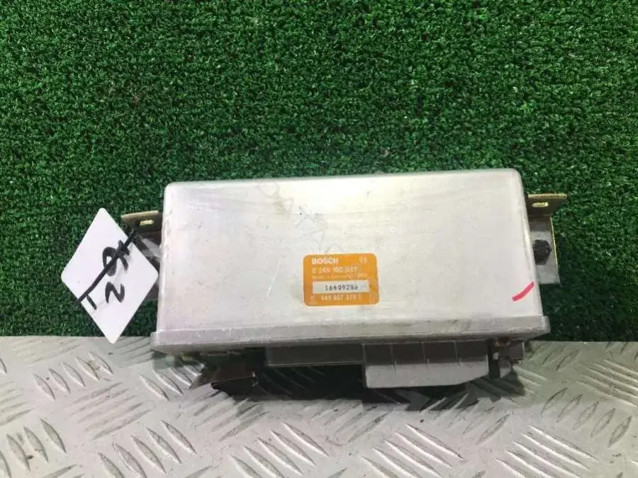 Блок управления АБС 0 265 100 037, 443 907 379 C
