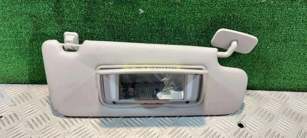 Козырек солнцезащитный 55525574