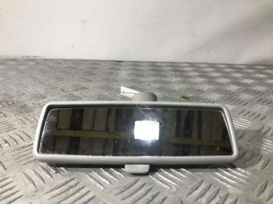Внутреннее зеркало 7M0857511A