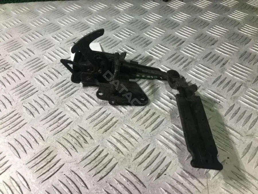 Замок капота 4B0 823 480 C