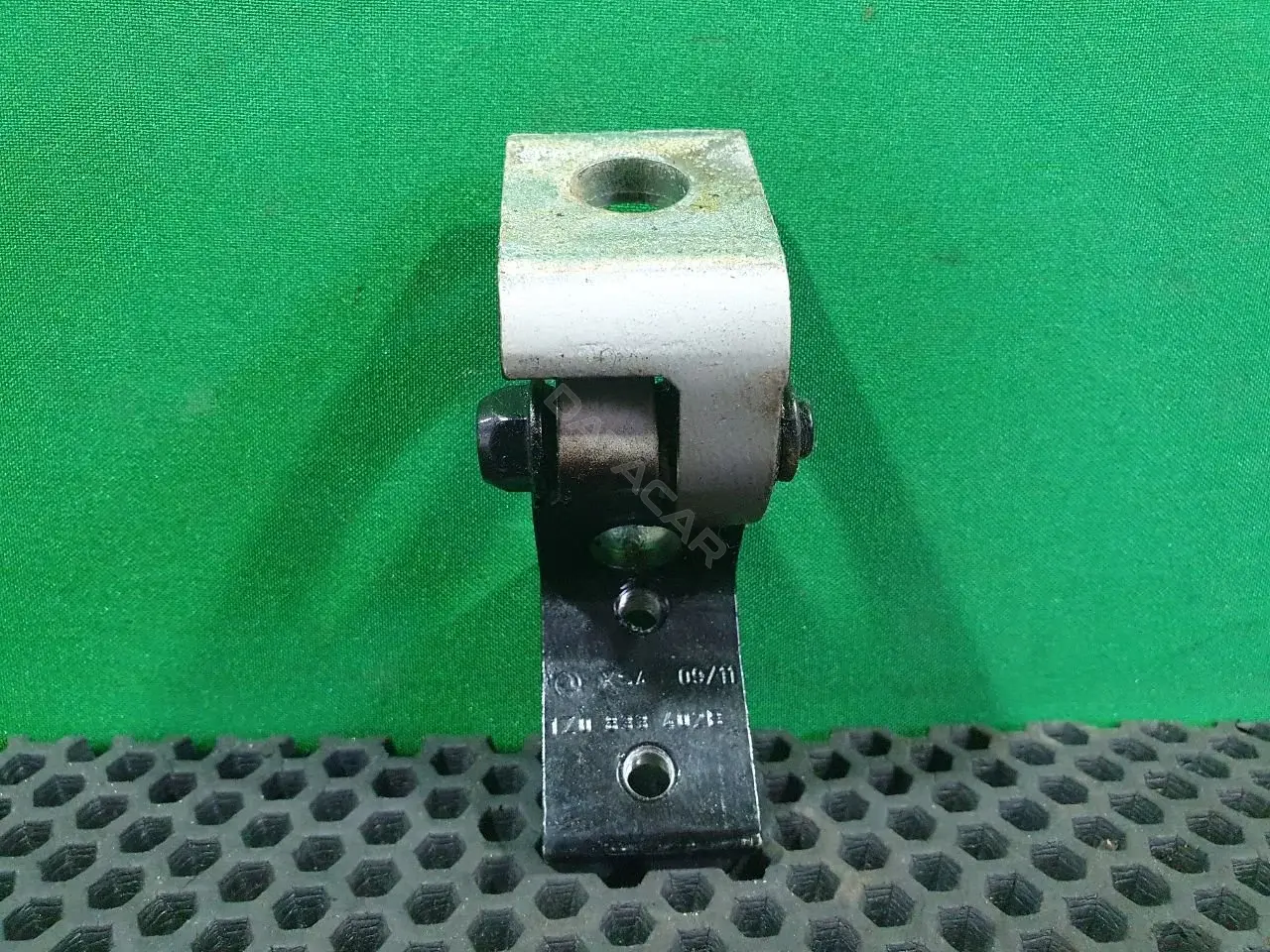 Петля двери 1Z0 833 402 B