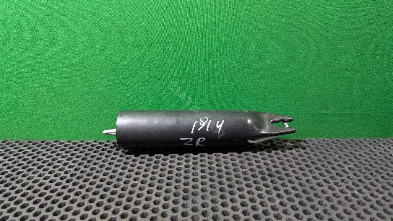 Пружина крышки багажника 8T0 827 339 B