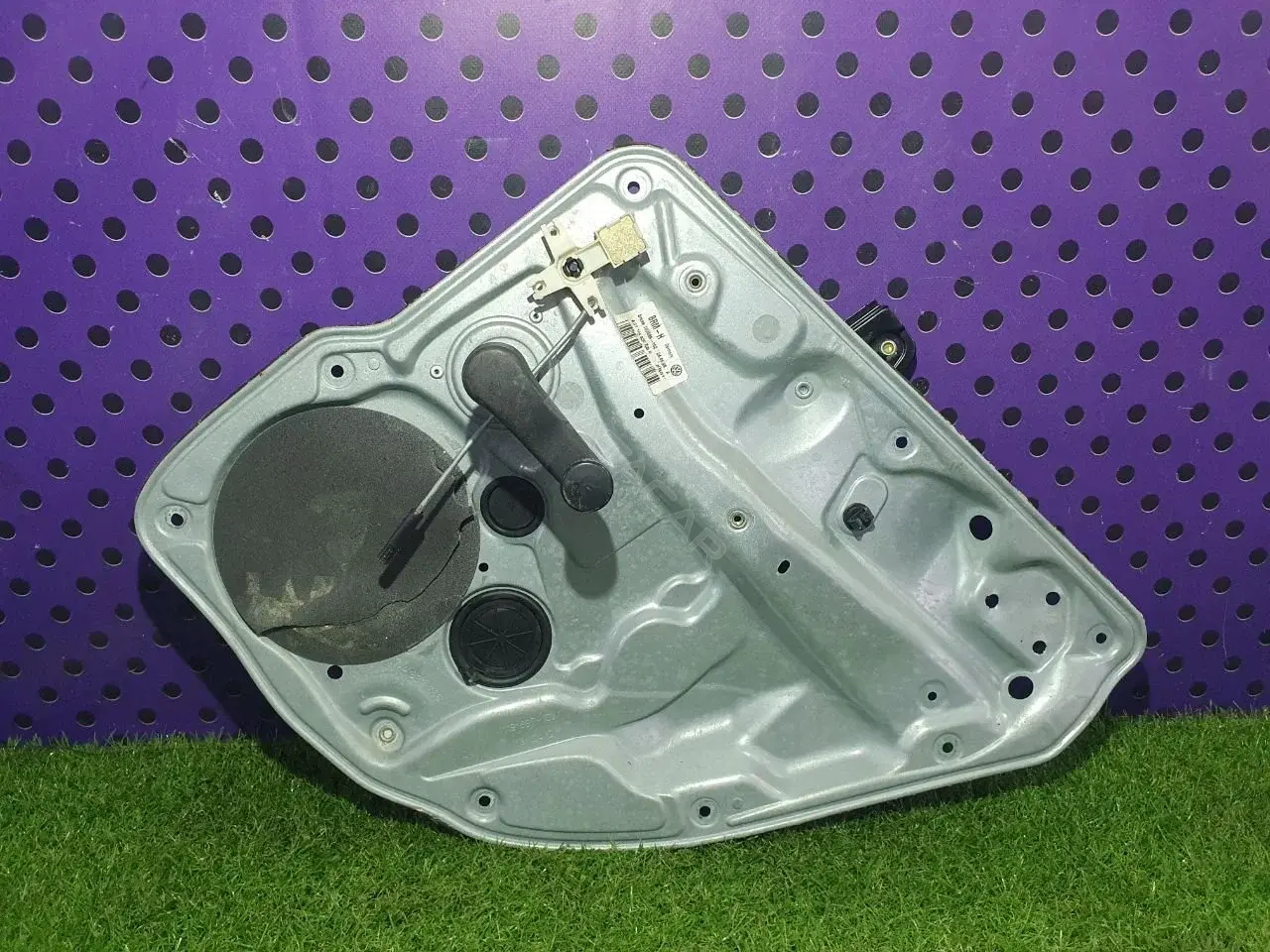 Стеклоподъемник 1J4 839 730 D