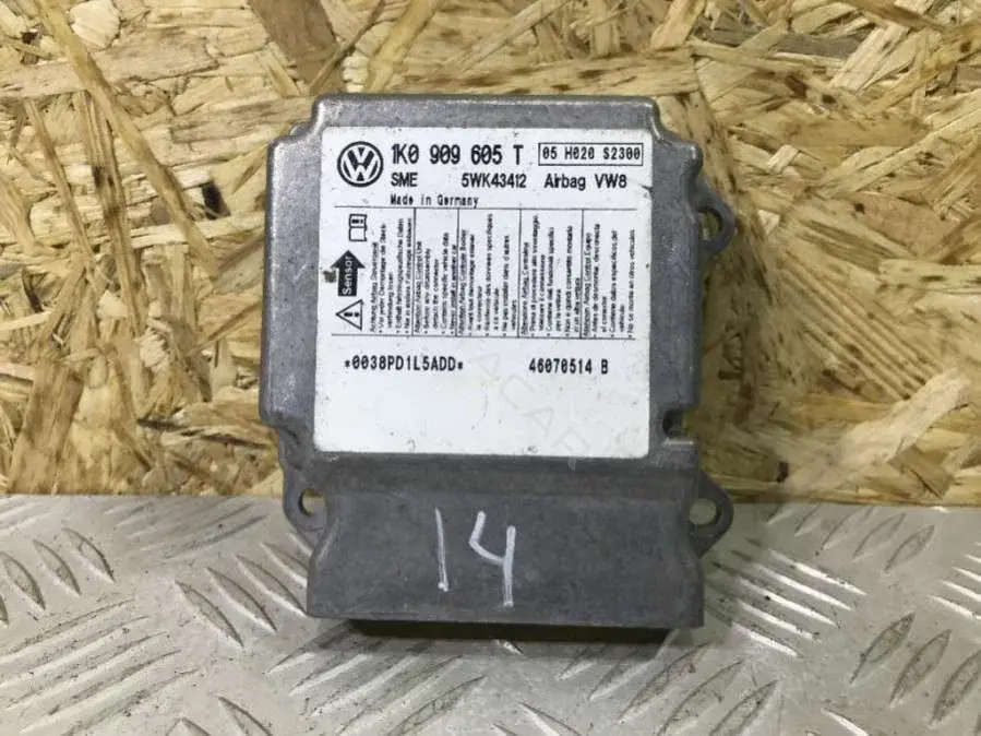 Блок управления подушками безопасности 1K0 909 605 T, 5WK43412
