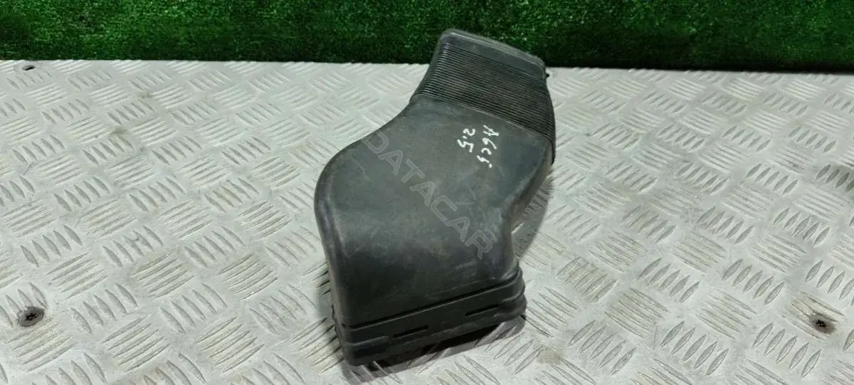Воздуховод 8D0129617E