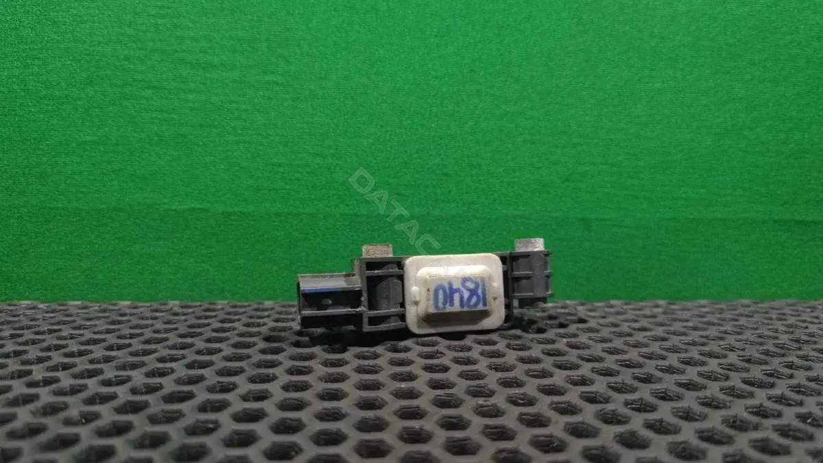 Датчик удара 8E0 959 651 A