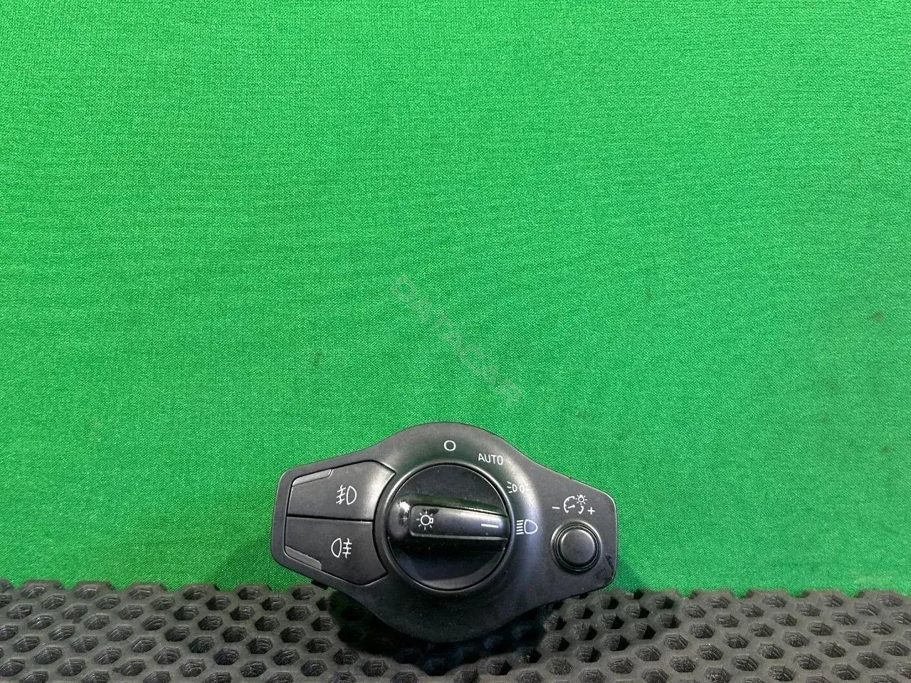 Переключатель подрулевой 8K0 941 531 Q