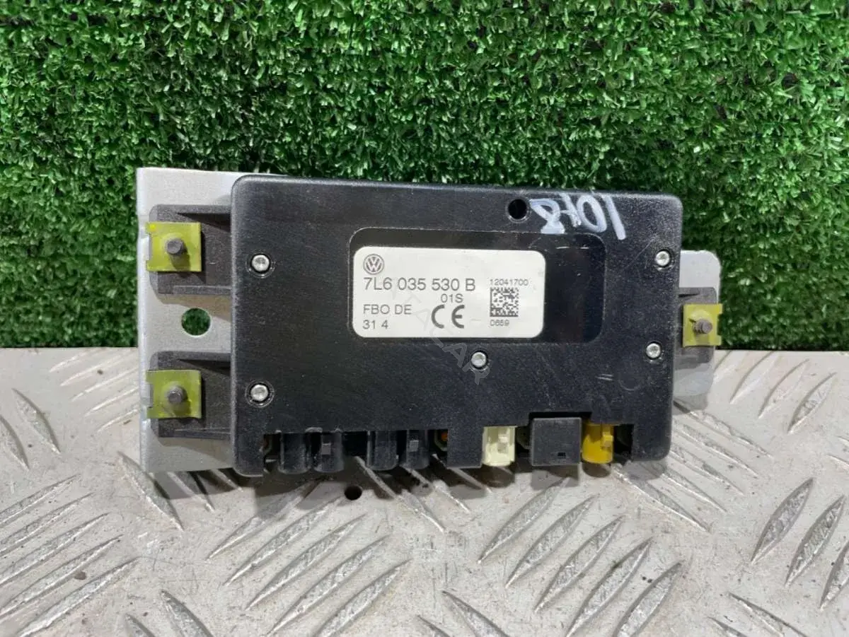 Усилитель антенны 7L6 035 530 B