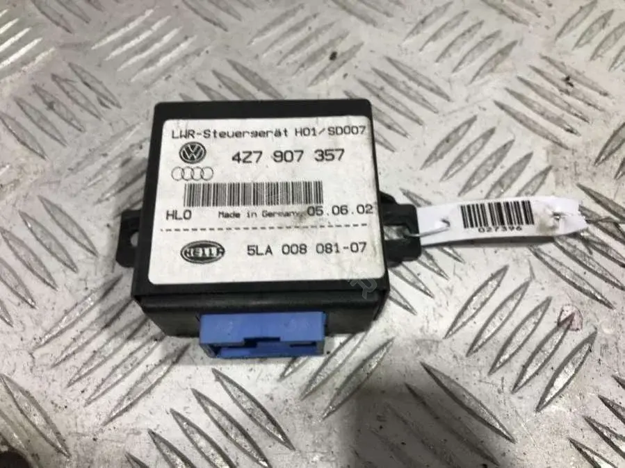 Блок управления светом 4Z7 907 357, 5LA 008 081-07