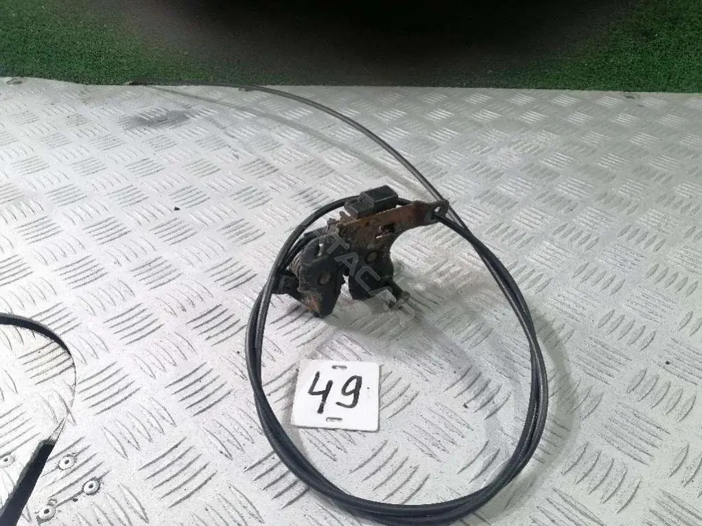 Замок капота 8D0 823 509