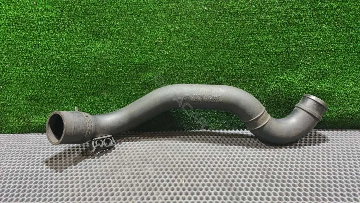 Патрубок интеркулера 7M0145957C, 95VW10C352DC