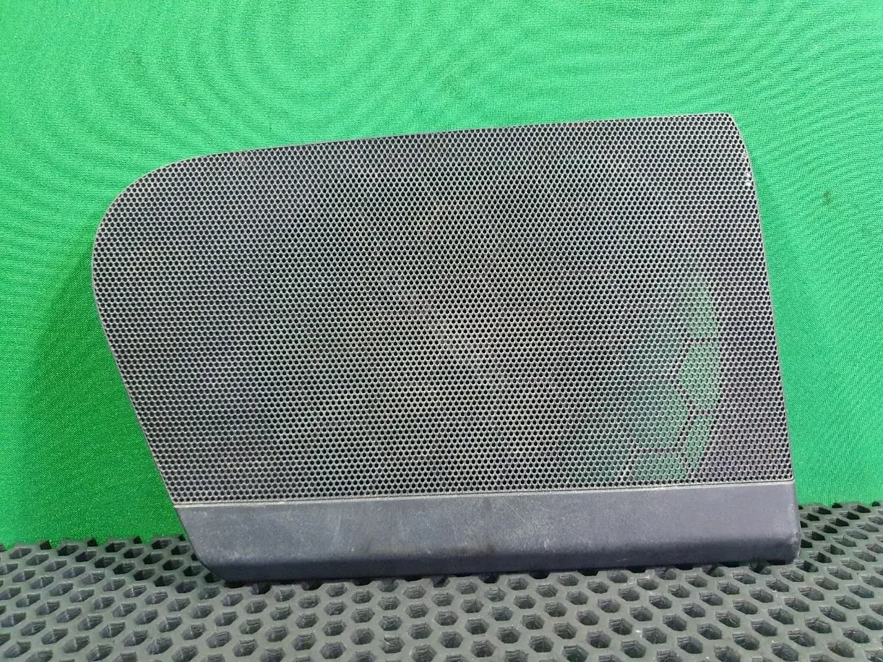 Сетка для динамика 3C0 867 150 B