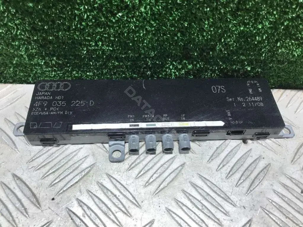 Усилитель антенны 4F9 035 225 D
