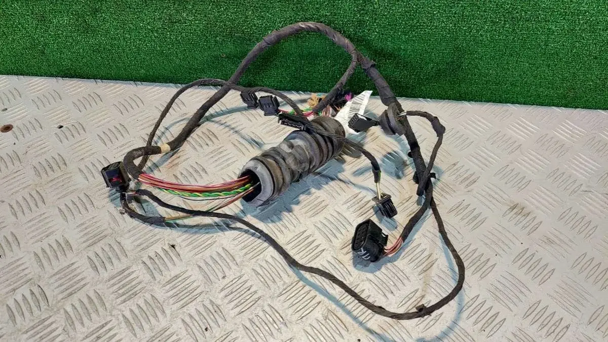 Проводка двери 4B0971035N