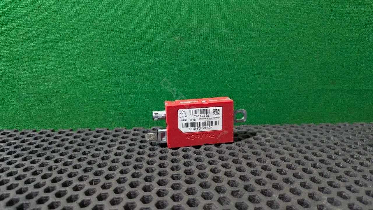 Усилитель антенны 31260852, 7CP1 18C847 PA