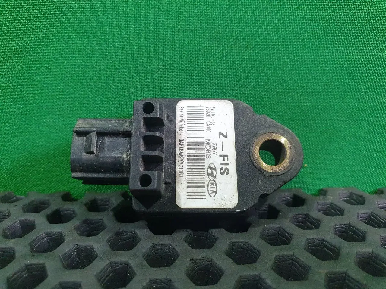 Датчик удара 95920-0A100