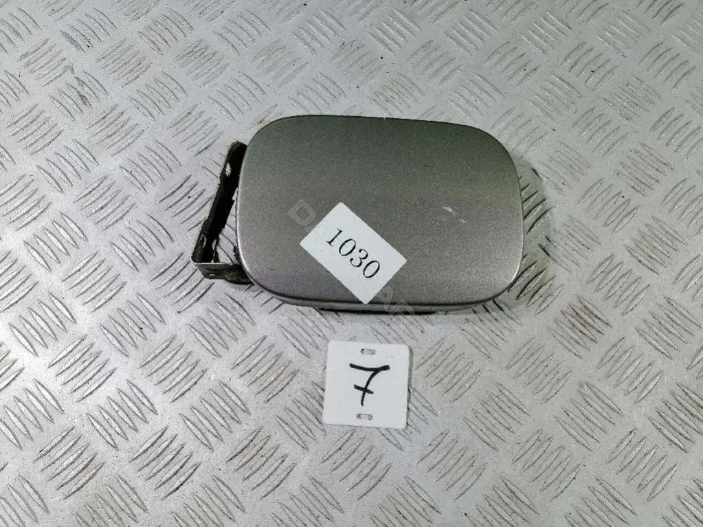 Крышка лючка топливного бака A0005843117