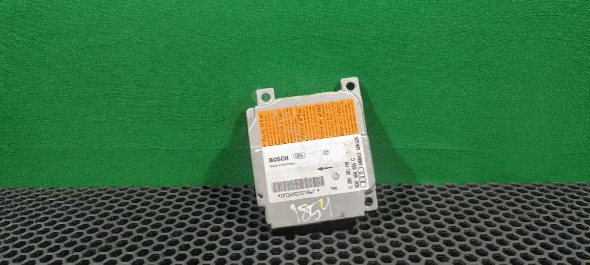 Блок управления подушками безопасности 0 285 001 176, 8D0 959 655 C
