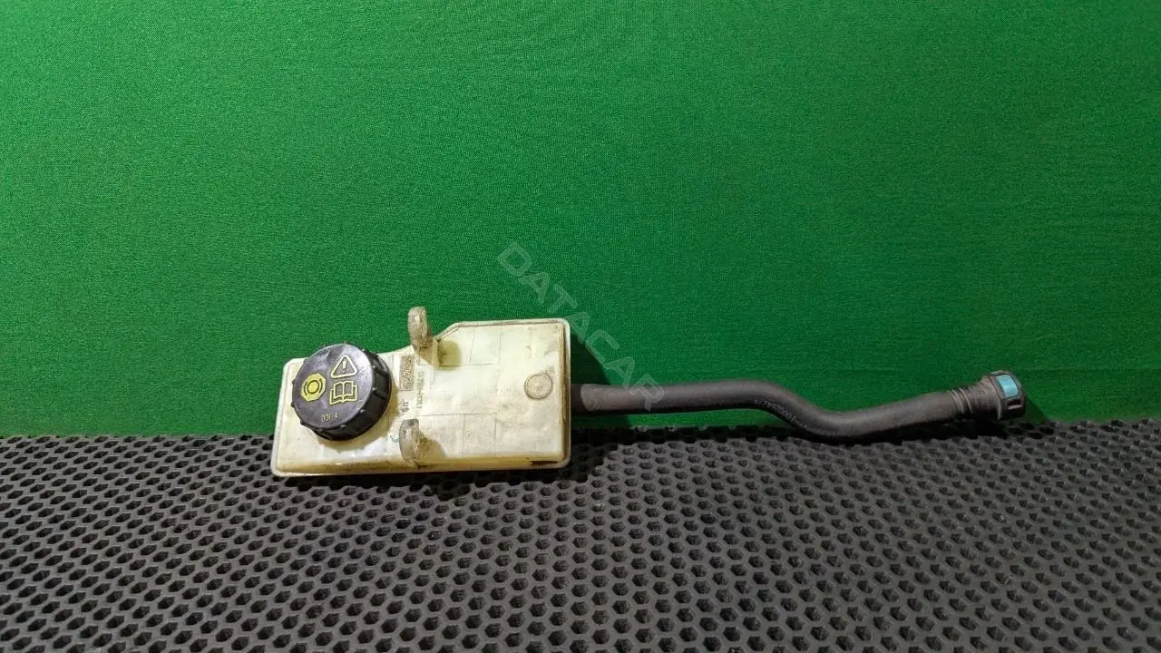Бачок тормозной жидкости 6G91 2K478 AC