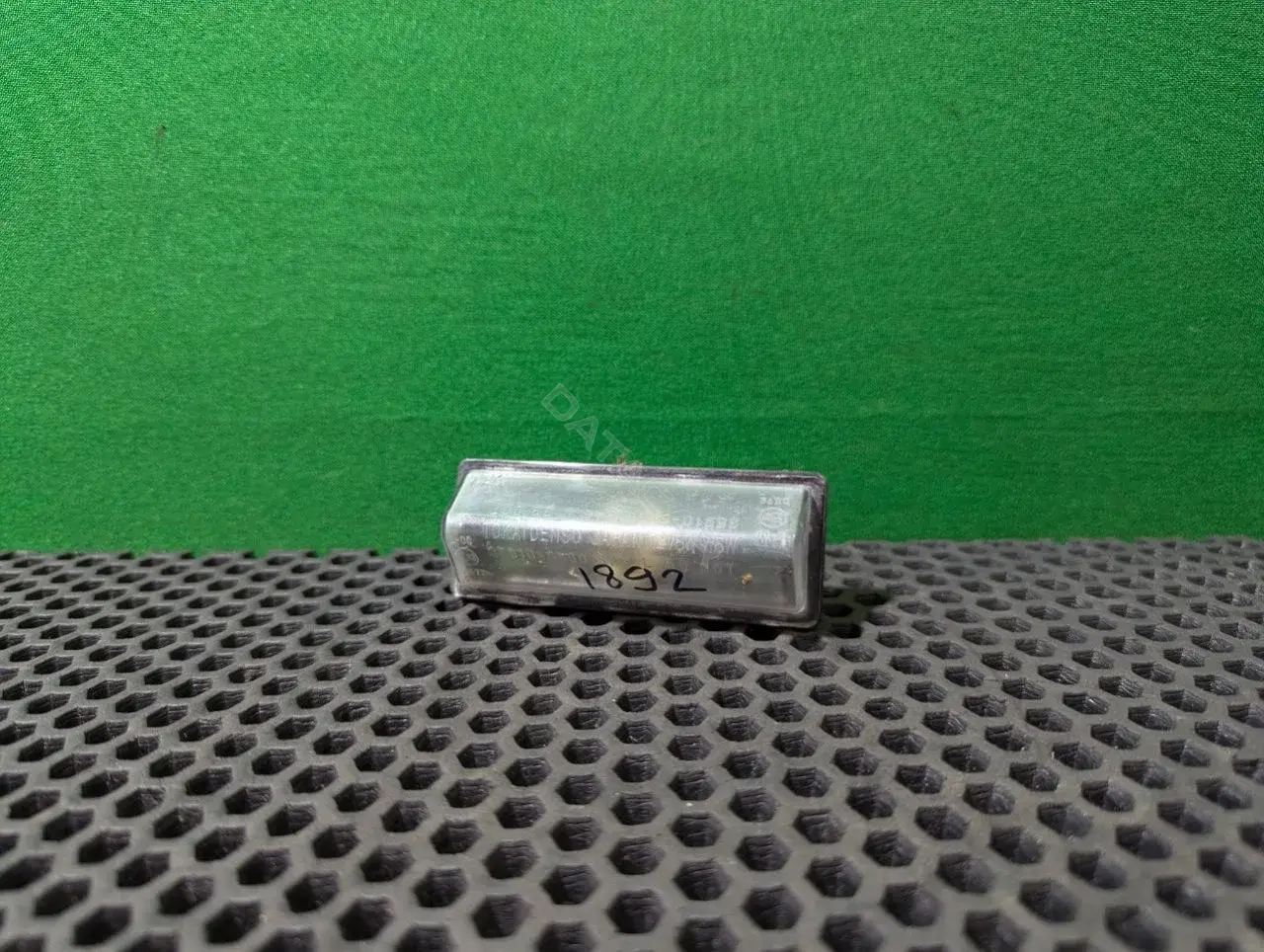 Фонарь подсветки номерного знака 35910 55G0