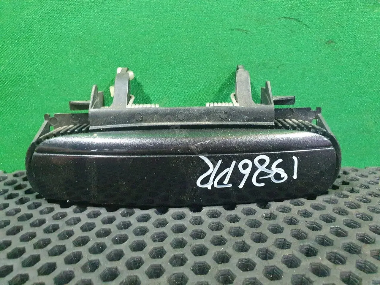 Ручка двери 4B0839885