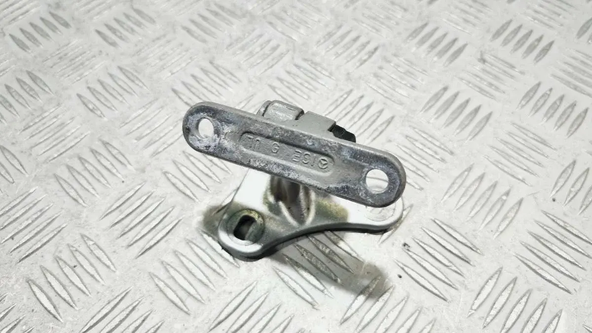 Петля двери ISE0307