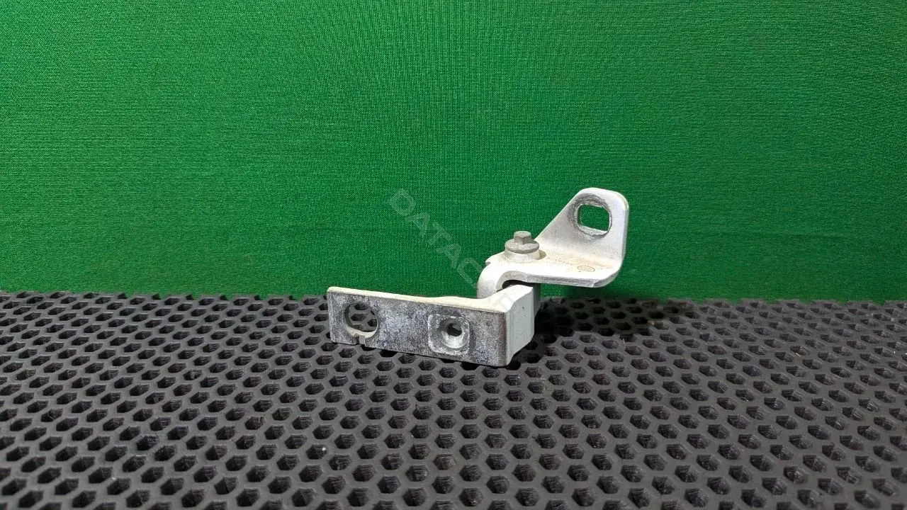 Петля двери 6M21 U22810 AC