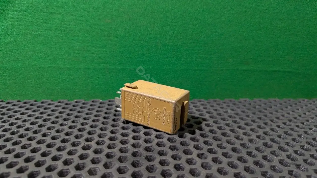 Реле стеклоочистителя 61 36 8 384 505