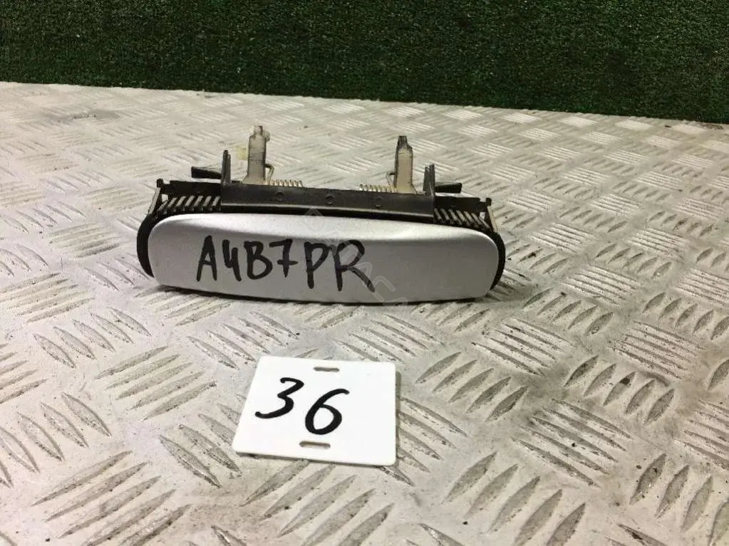Ручка двери 4B0839885