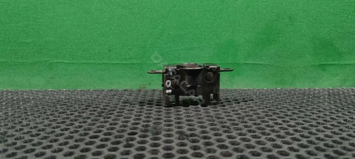 Замок капота 71042253