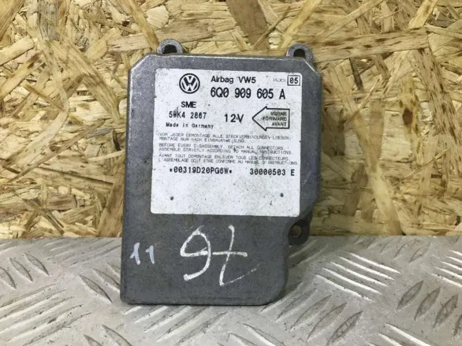 Блок управления подушками безопасности 5WK4 2867, 6Q0 909 605 A