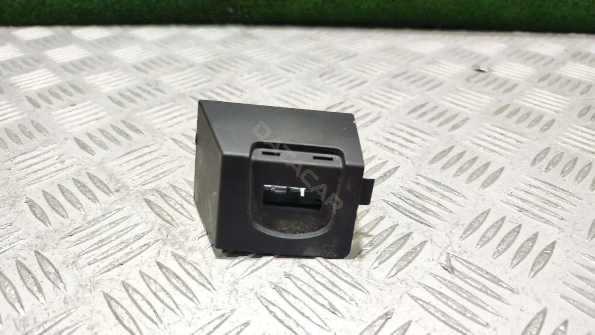 Пластик салона 4G0035909