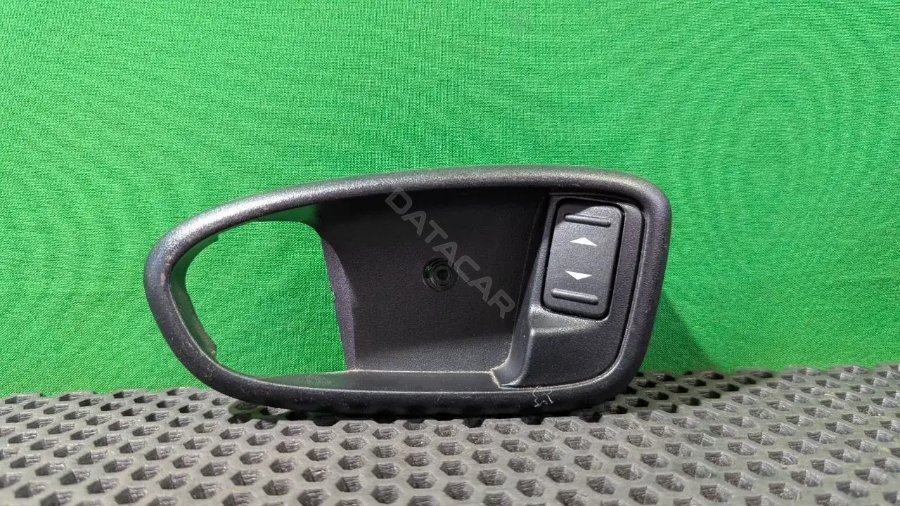 Кнопка стеклоподъемника 6M21 U226A37 BBW