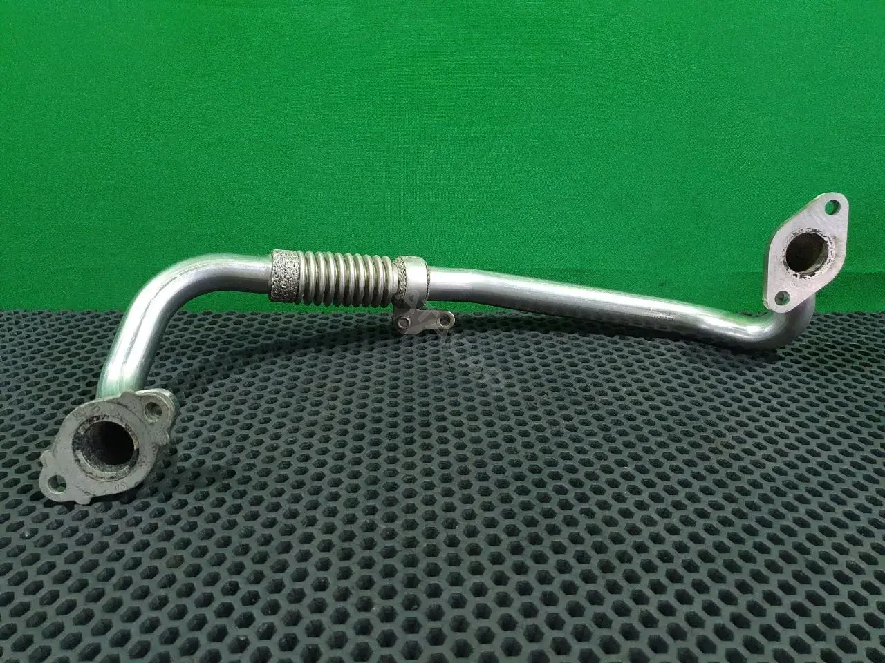 Трубка системы рециркуляции EGR 03L131521 AK
