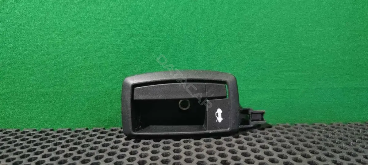 Ручка открывания капота C 982