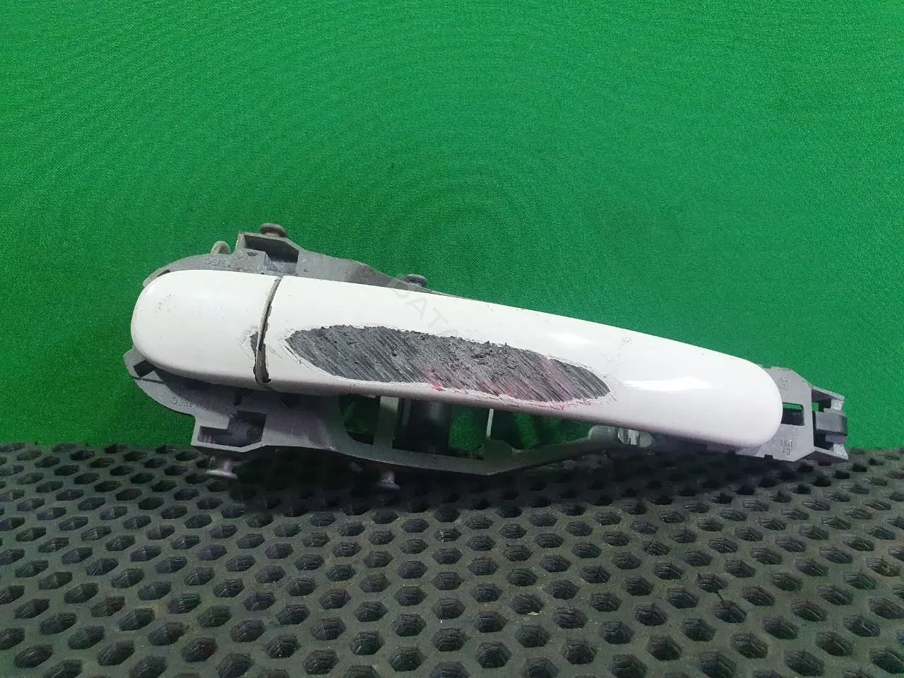 Ручка двери 1Z0839885A