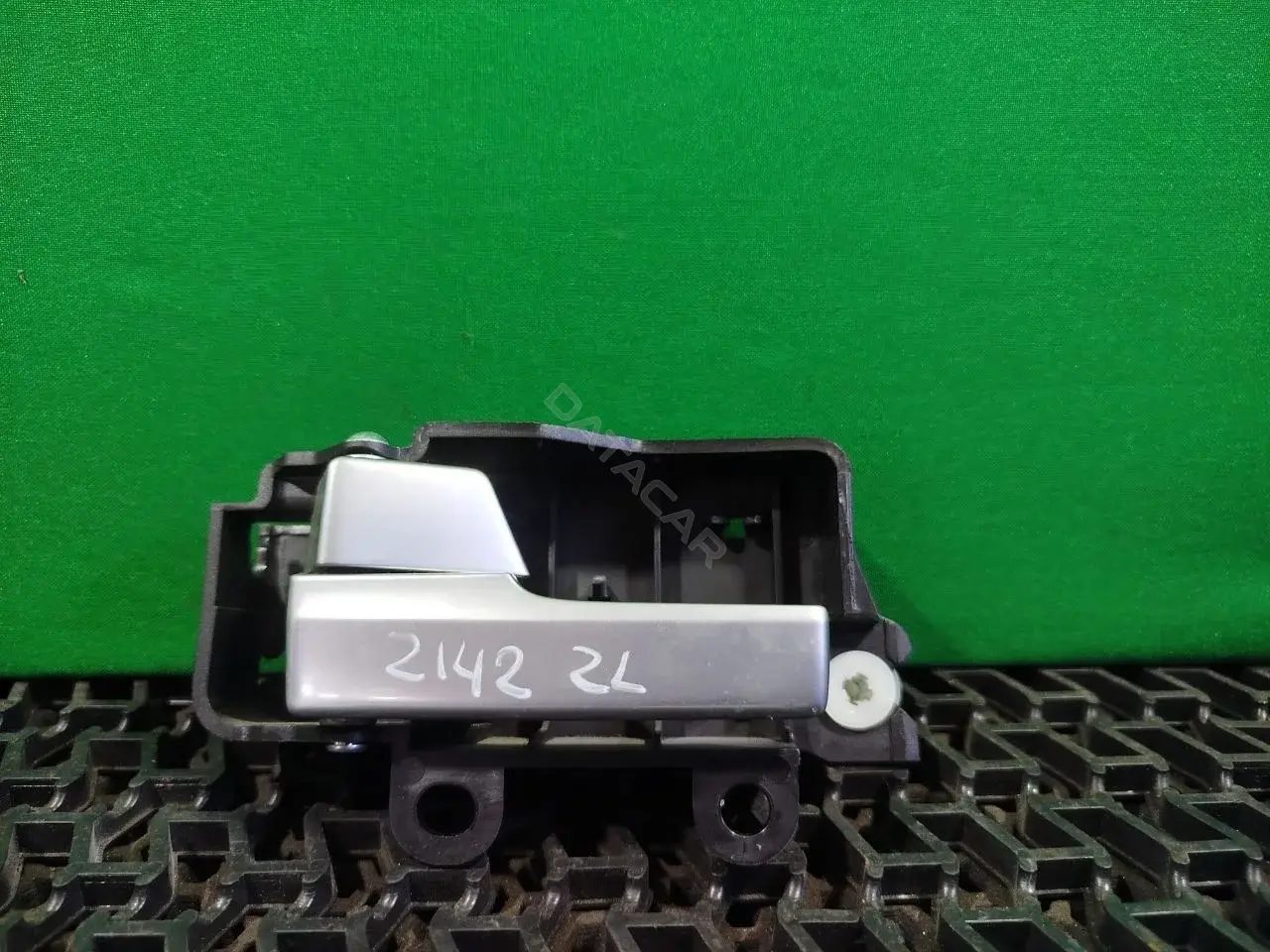 Ручка двери 3M51-R26601