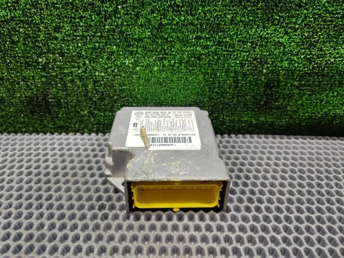 Блок управления подушками безопасности 4F0910655E, 4F0959655B